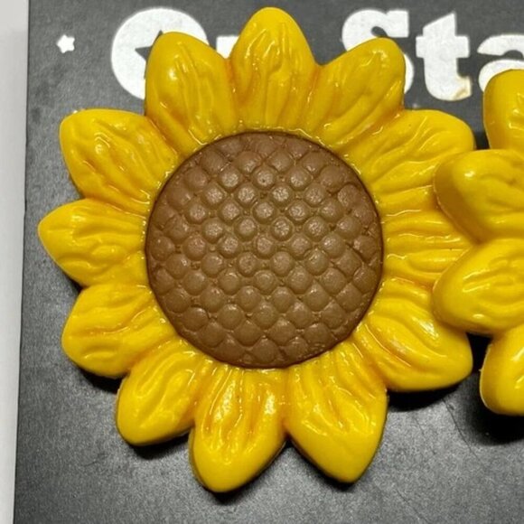 On Stage Sunflower Earrings Women's Pierced Ears Fashion Stud Post Jewelry NWT - Picture 4 of 7